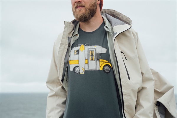 Lakor Car Camper T-shirt - Urban Chic